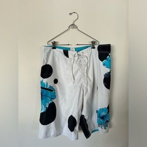 Y2K Quiksilver White Hawaiian Board Shorts